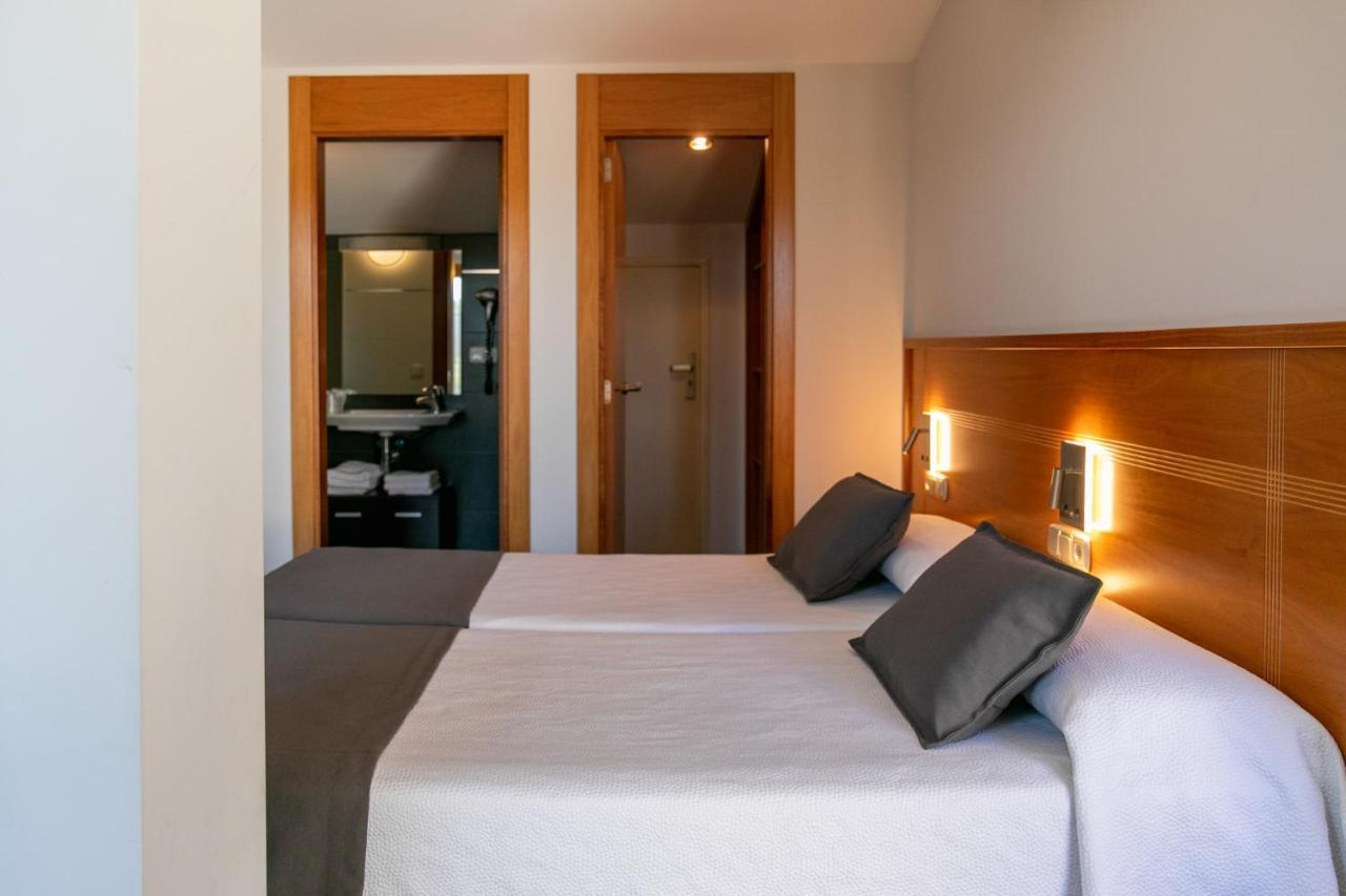 Aparthotel Cal Marcal Puig-reig Exterior photo